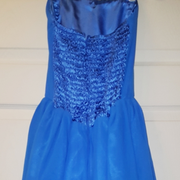 Strapless Prom Dress - Picture 9 of 12